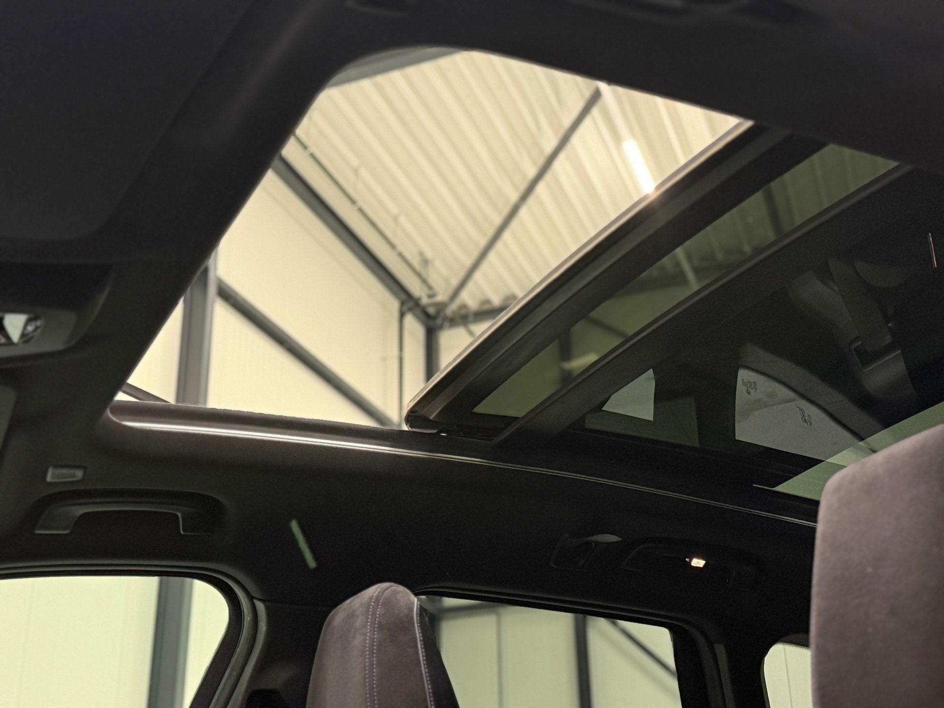 Foto 9 van BMW X1 sDrive20i M Sport | Pano | Sportstoelen | ACC | Trekh