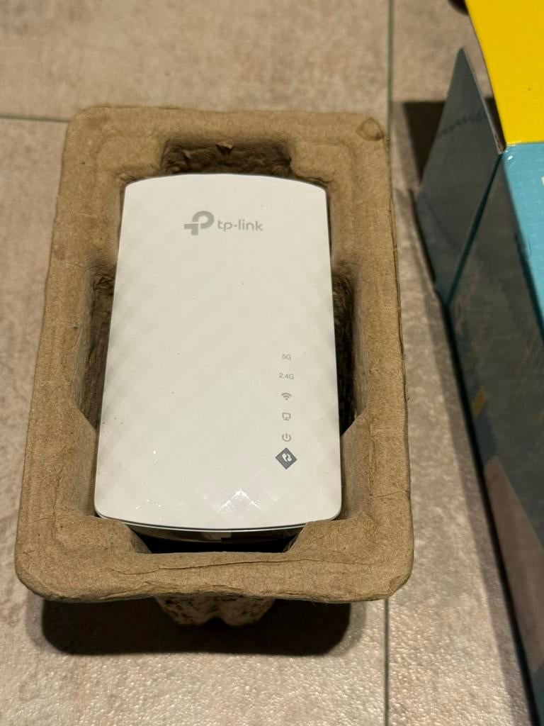 tp-link RE200 AC750 wifi repeater versterker, Computers en Software, WiFi-versterkers, Ophalen of Verzenden, Zo goed als nieuw