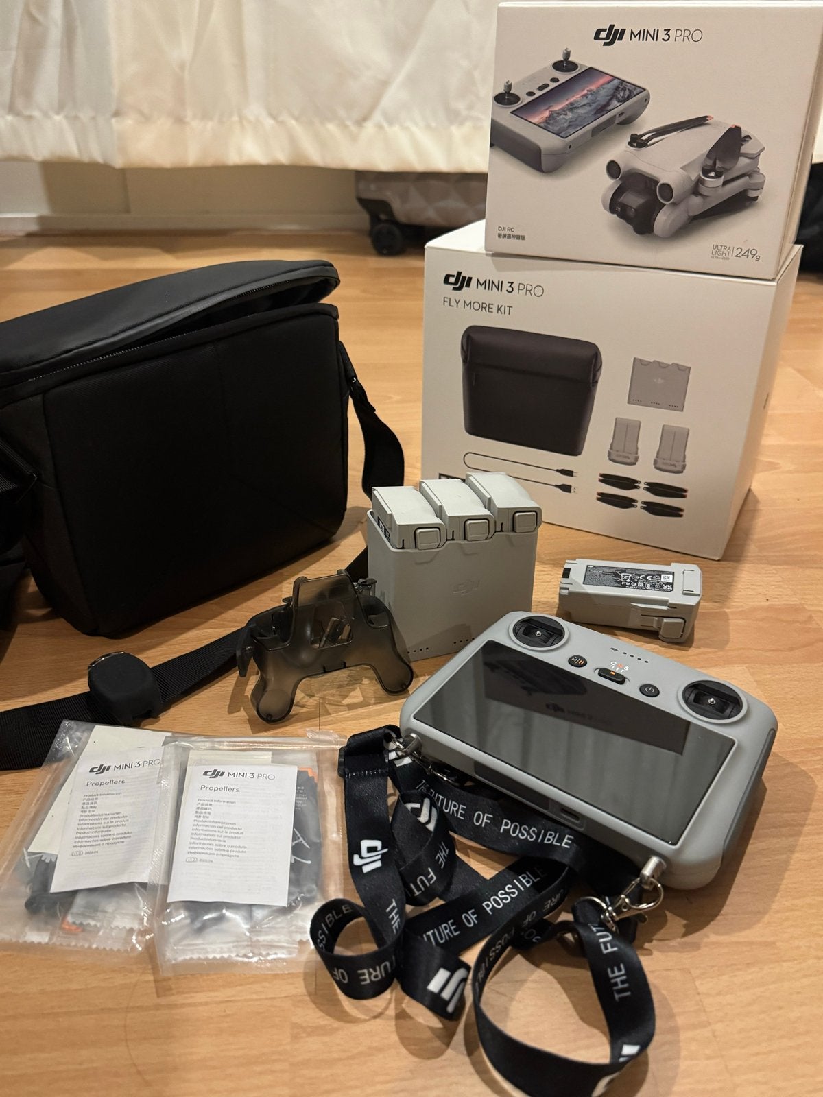 DJI Mini 3 Pro Fly More Combo (ZONDER DRONE), Extra accu('s), Zo goed als nieuw, DJI, Geen camera