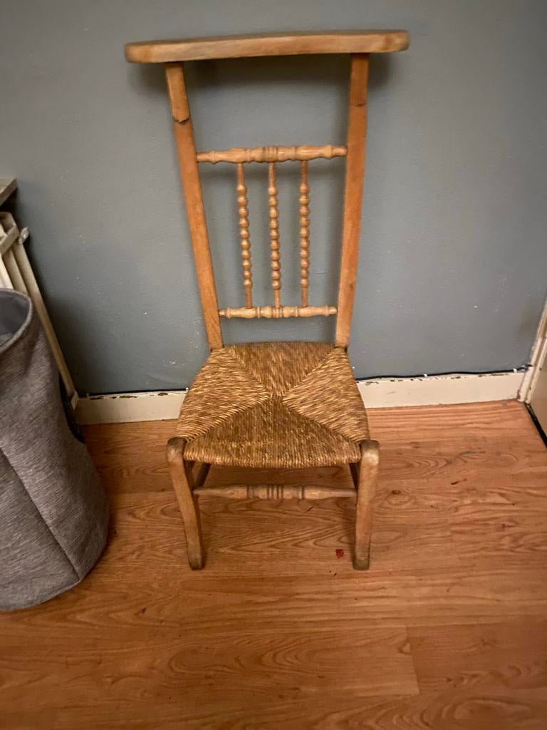 Vintage houten stoel met rieten zitting, Gebruikt, Bruin, Ophalen of Verzenden, Eén
