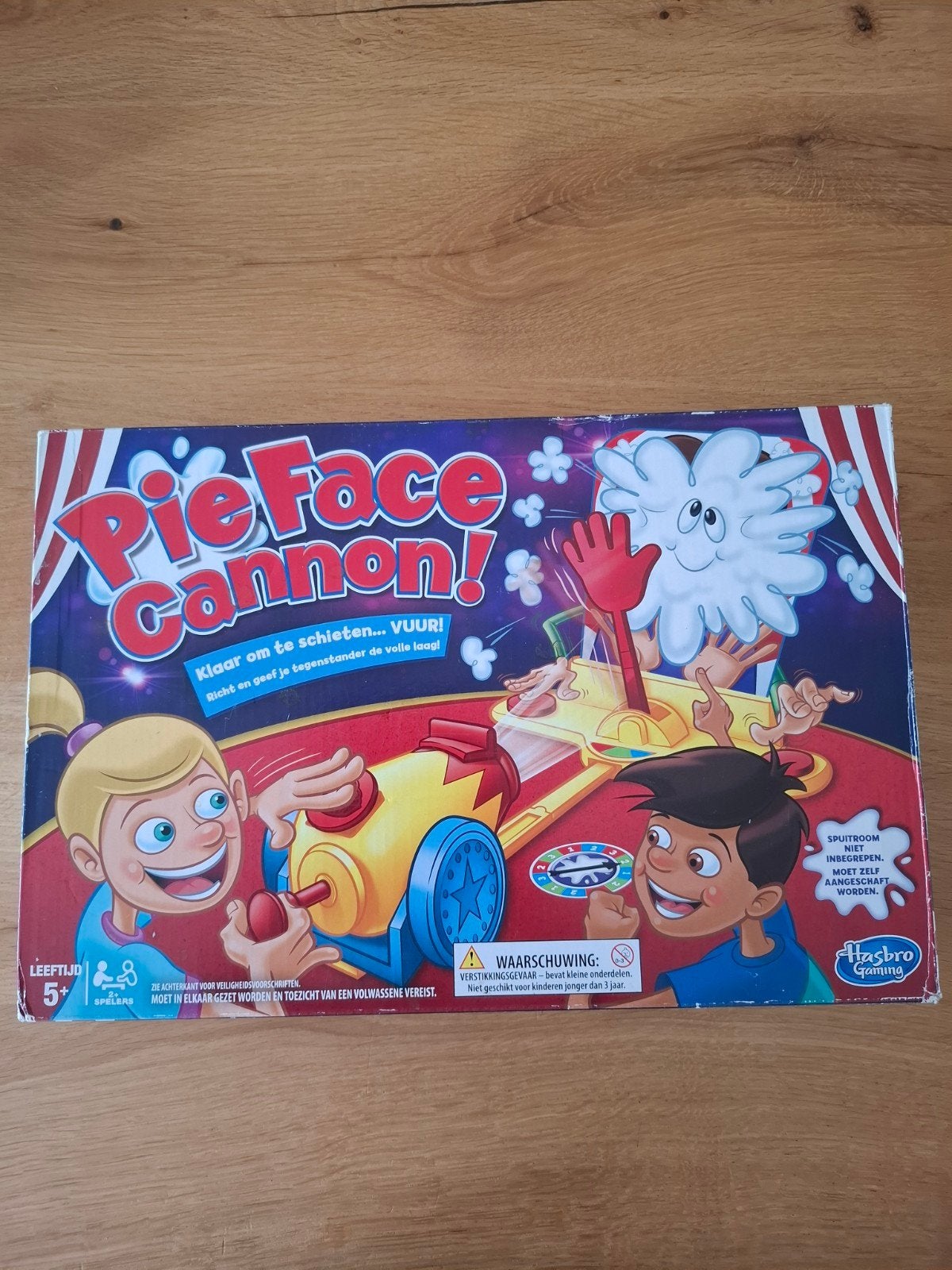 Pie face cannon! Slagroom schiet spel, Vijf spelers of meer, Ophalen, Gebruikt, Hasbro Gaming