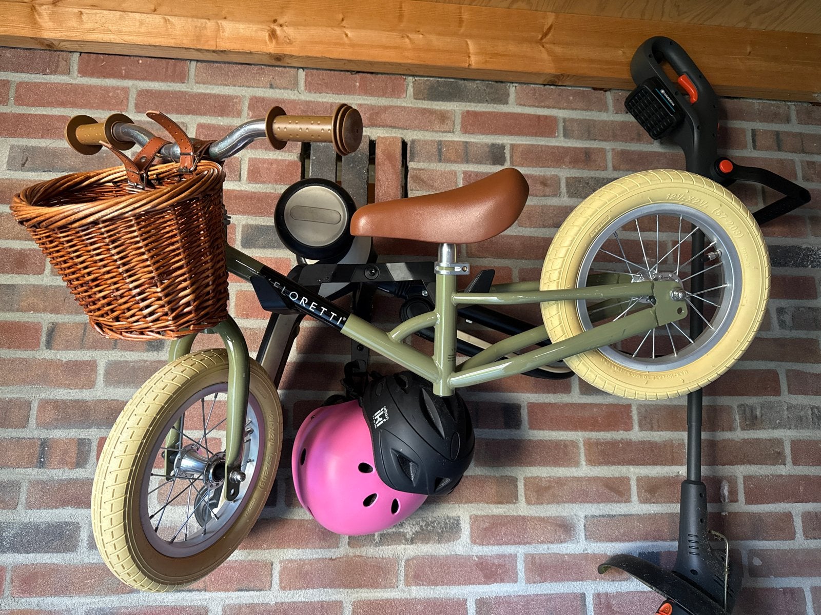 Veloretti kinderfiets 1,5-4 jaar met rieten mand, Ophalen, Gebruikt, Minder dan 16 inch