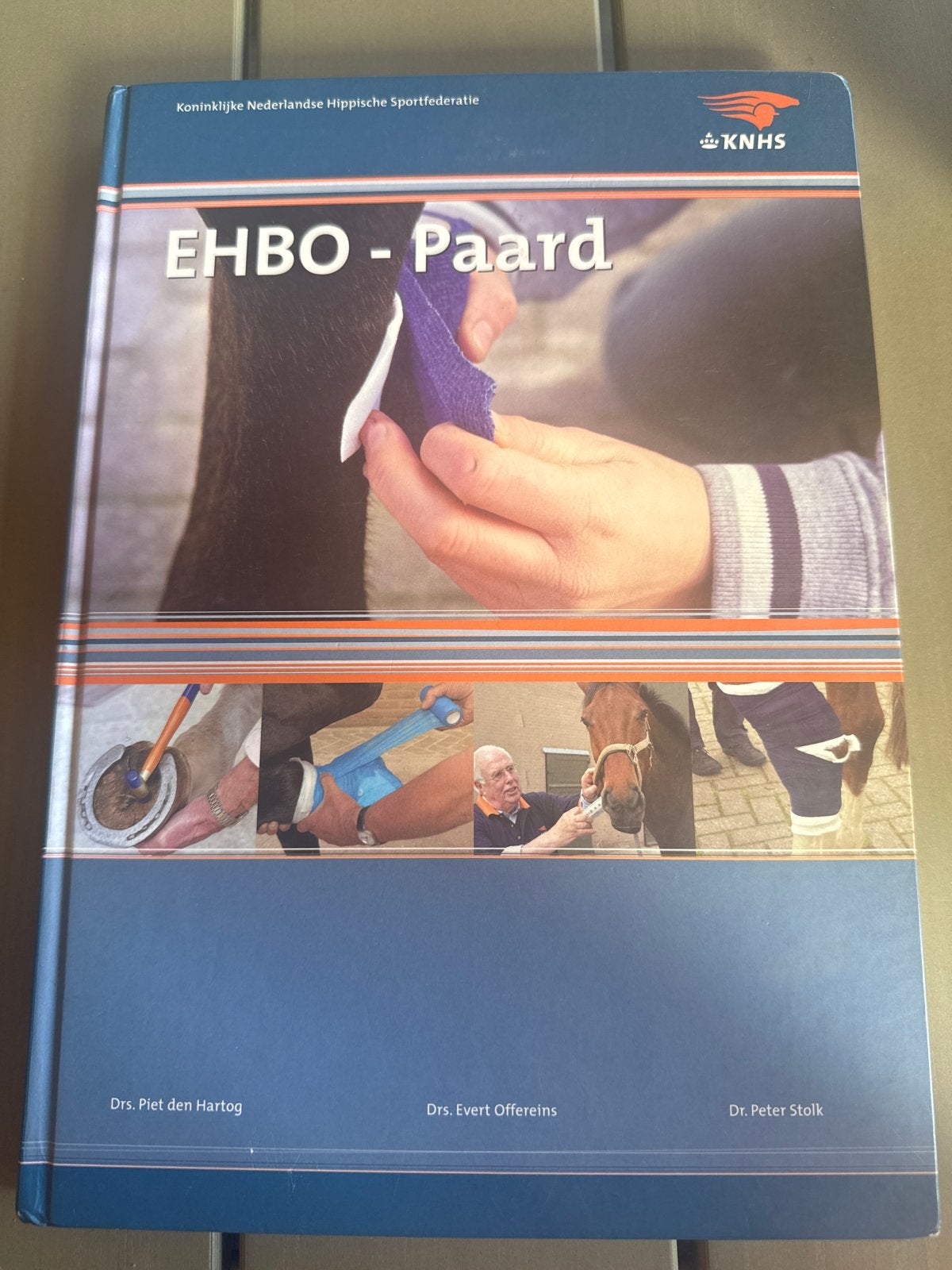 EHBO - Paard: Essentiële gids voor paardeneigenaren, Boeken, Ophalen of Verzenden, Zo goed als nieuw, Paarden of Pony's