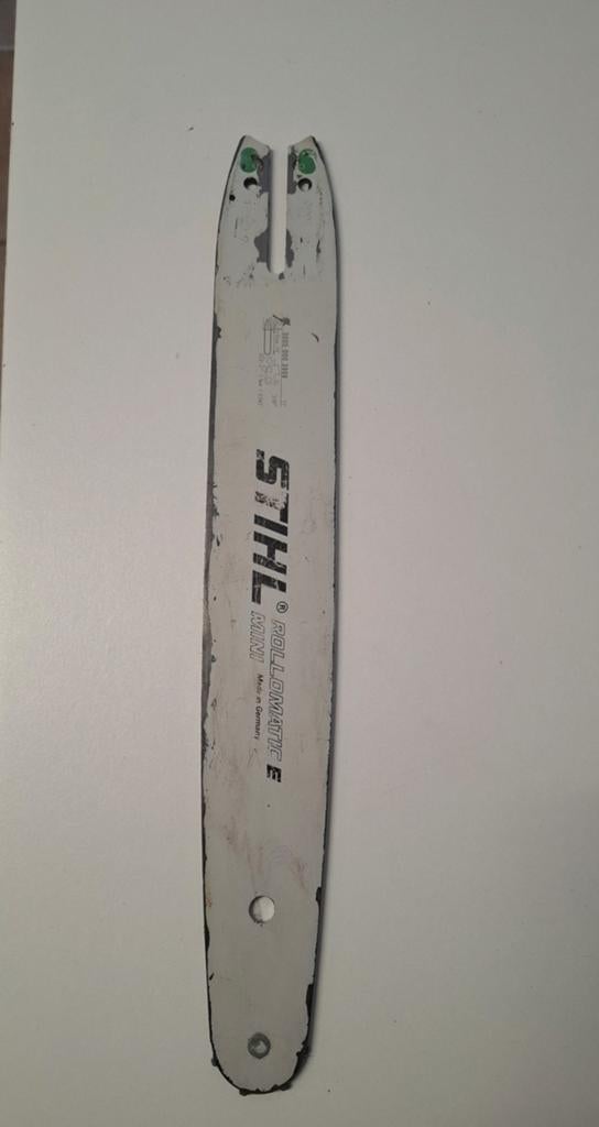 Stihl kettingzaagblad 35cm met 2 kettingen, Doe-het-zelf en Verbouw, Gereedschap | Zaagmachines, Gebruikt, Kettingzaag, 1200 watt of meer