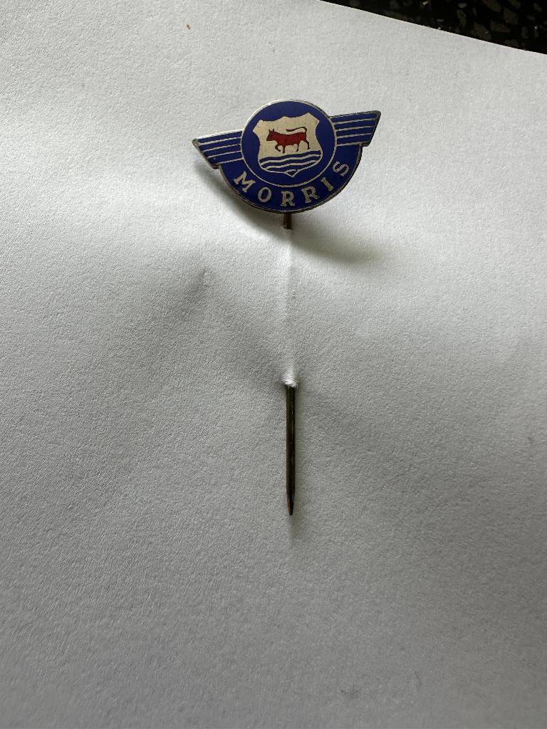 Schitterende emaille MORRIS speld. Speldje Auto Automotive., Verzamelen, Speldjes, Pins en Buttons, Ophalen of Verzenden, Gebruikt