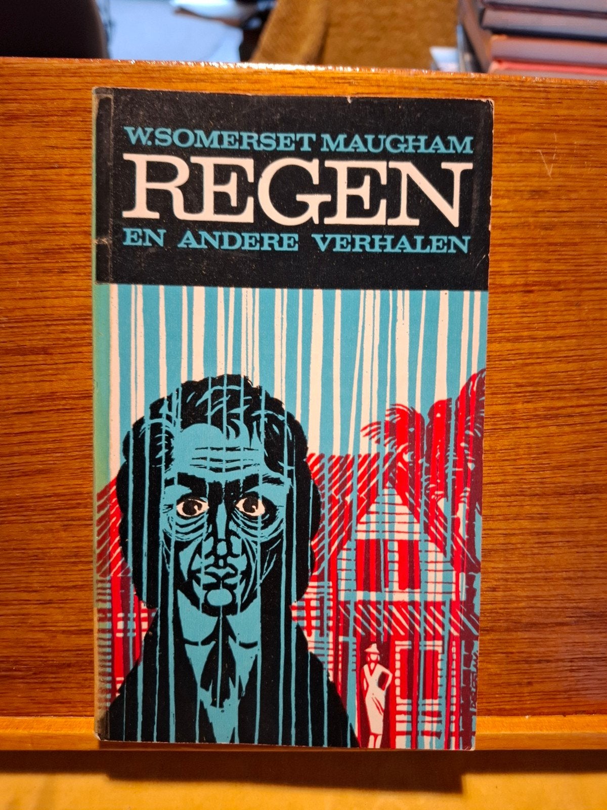 W. Somerset Maugham - Regen en andere verhalen, Ophalen of Verzenden, Gelezen, W. Somerset Maugham