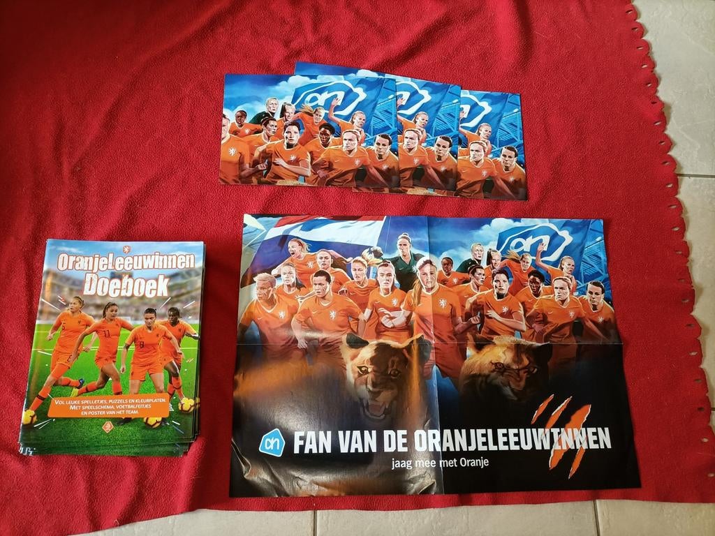 23 Nederlands Elftal vrouwen doeboek + 4 posters NIEUW, Ophalen of Verzenden