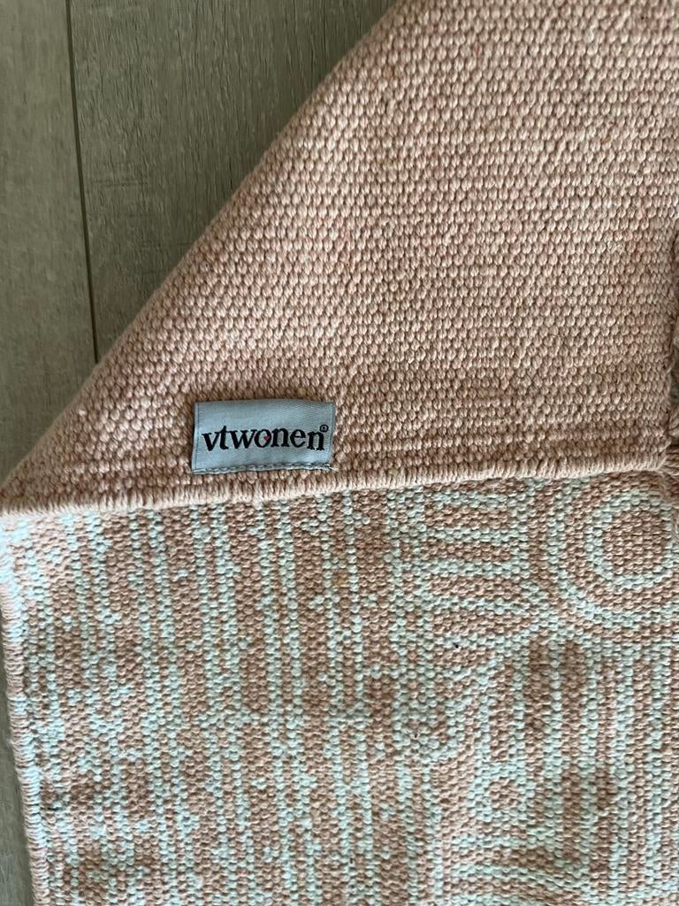 Vtwonen Vloerkleed Bloem Roze 130x200 cm, Ophalen, 100 tot 150 cm, Zo goed als nieuw, 150 tot 200 cm