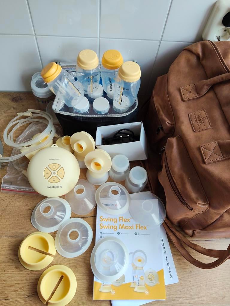 Medela Swing Flex Dubbele Borstkolf + Accessoires & Tas, Ophalen of Verzenden, Borstkolf