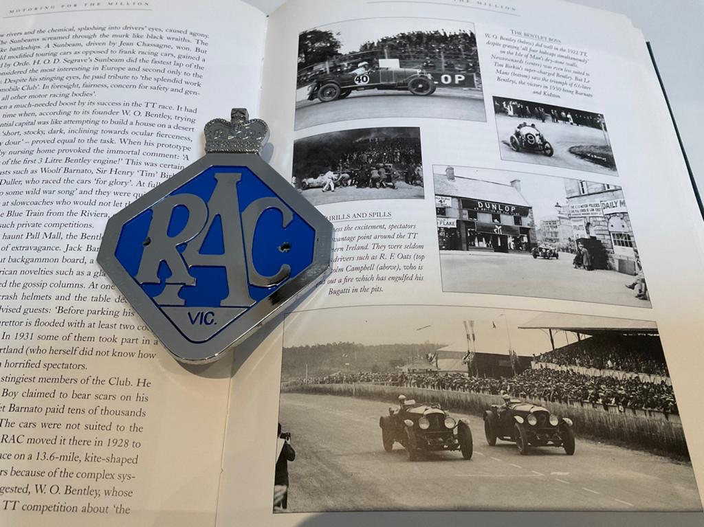 Car Badge: Royal Automobile Club Australia ca 1950, Ophalen of Verzenden, Zo goed als nieuw, Auto
