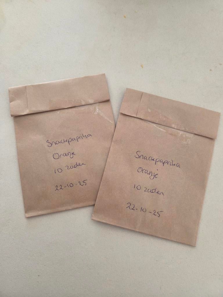 Zelfgeoogste Snackpaprika Zaden - Oranje (10 stuks), Ophalen of Verzenden, Voorjaar, Volle zon, Zaad