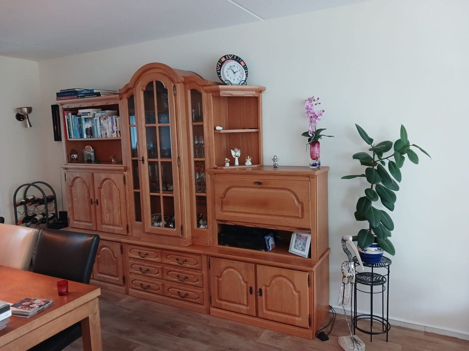 Complete woonkamerkast met bar en vitrine, Ophalen, 250 tot 300 cm, Gebruikt, 200 cm of meer
