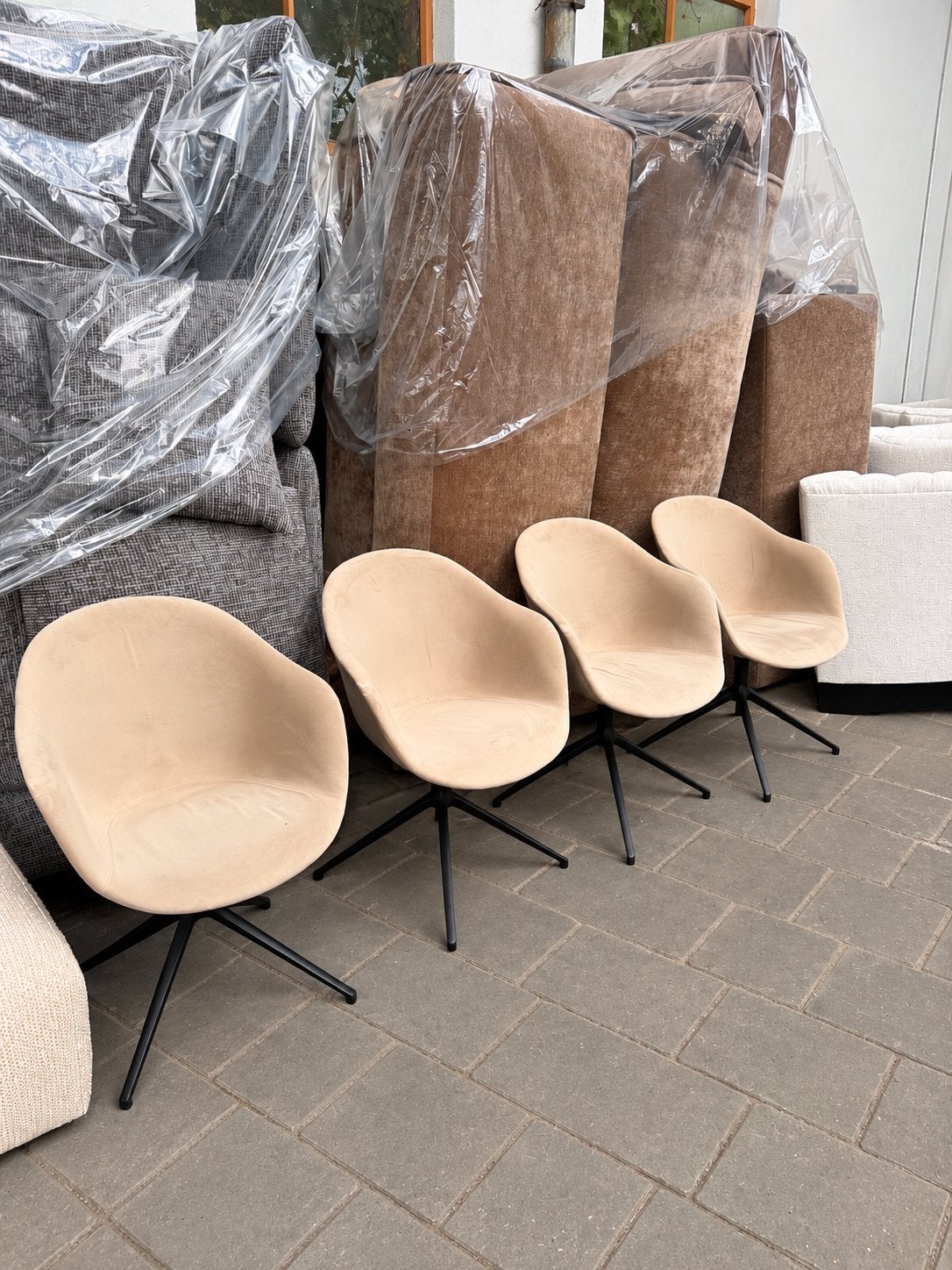 BoConcept eetstoelen. Set van 4. Van €3200,- voor €1000,-, Huis en Inrichting, Ophalen, Bruin, Zo goed als nieuw, Vier