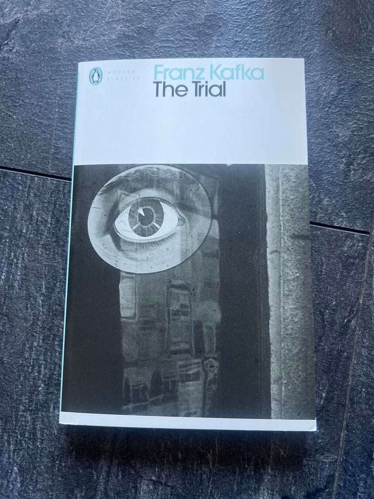 Franz Kafka - The Trial (Penguin Modern Classics), Boeken, Romans, Zo goed als nieuw, Europa overig, Ophalen of Verzenden