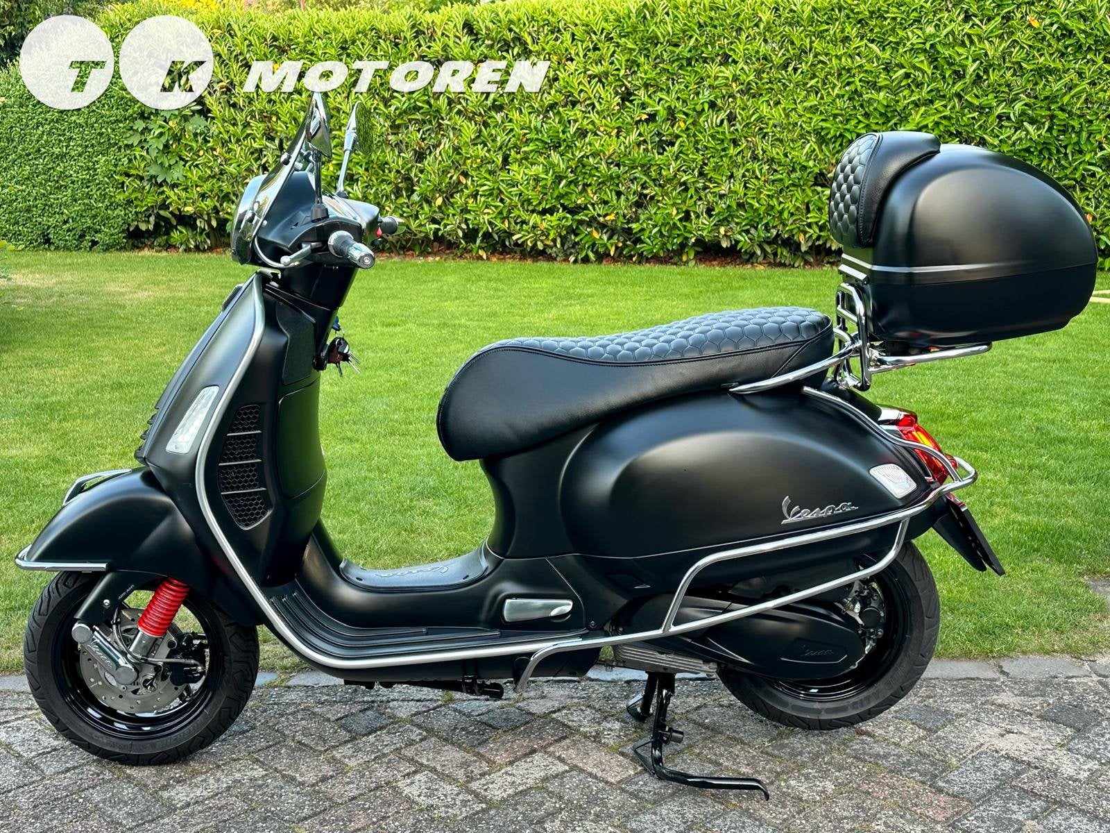 ⭐️ UNIEKE Vespa GTS 300 HPE SUPERTECH FULL OPTIONS TWV €2500, Motoren, Scooter, Bedrijf, Minimaal motorrijbewijs A2, Automaat