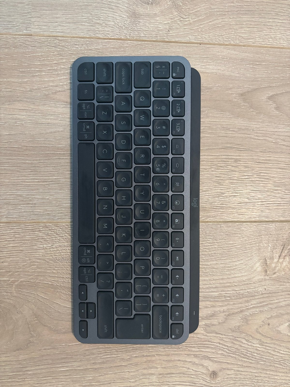Logitech Toetsenbord MX mini - Compact en Draadloos, Ophalen, Draadloze ontvanger, Zo goed als nieuw, Draadloos