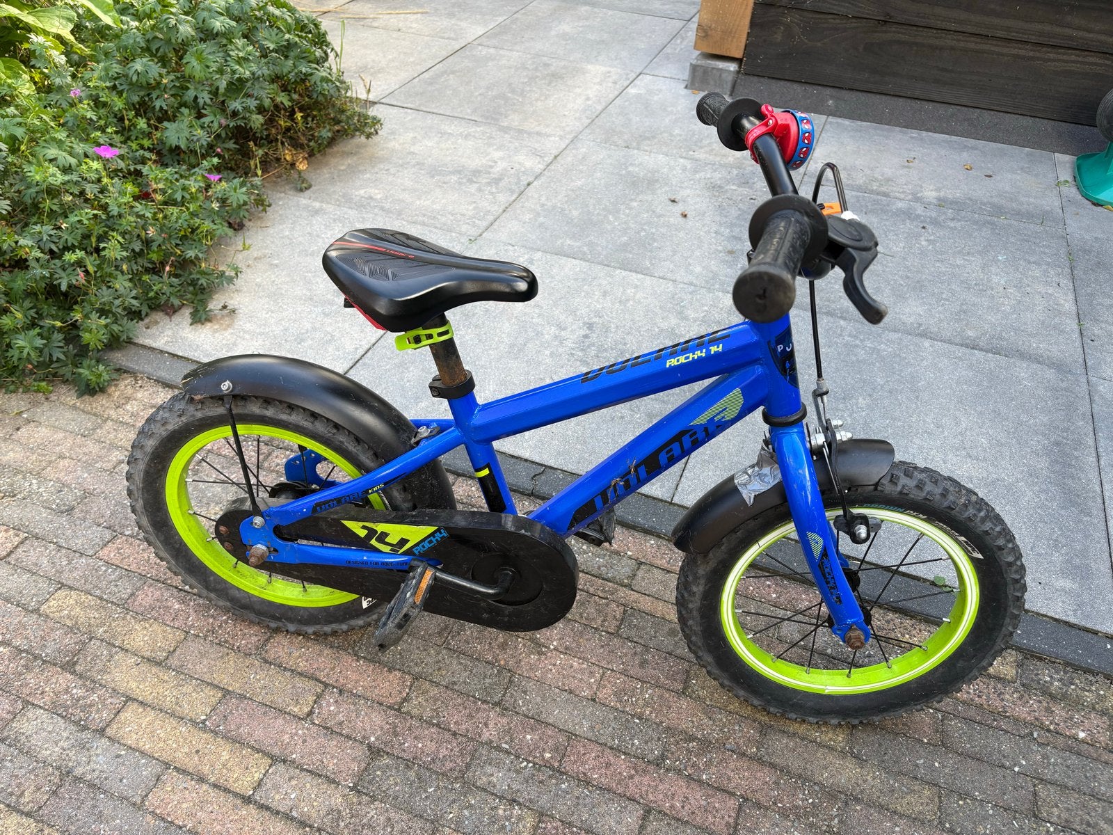 Volare Rocky Kinderfiets 14 inch (per stuk/per 2), Fietsen en Brommers, Ophalen, Terugtraprem, Zijwieltjes, Gebruikt