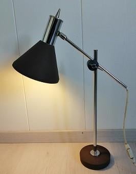 Aparte vintage bruine tafellamp van Herda uit de jaren 70, Vintage, Ophalen of Verzenden, Zo goed als nieuw, Metaal