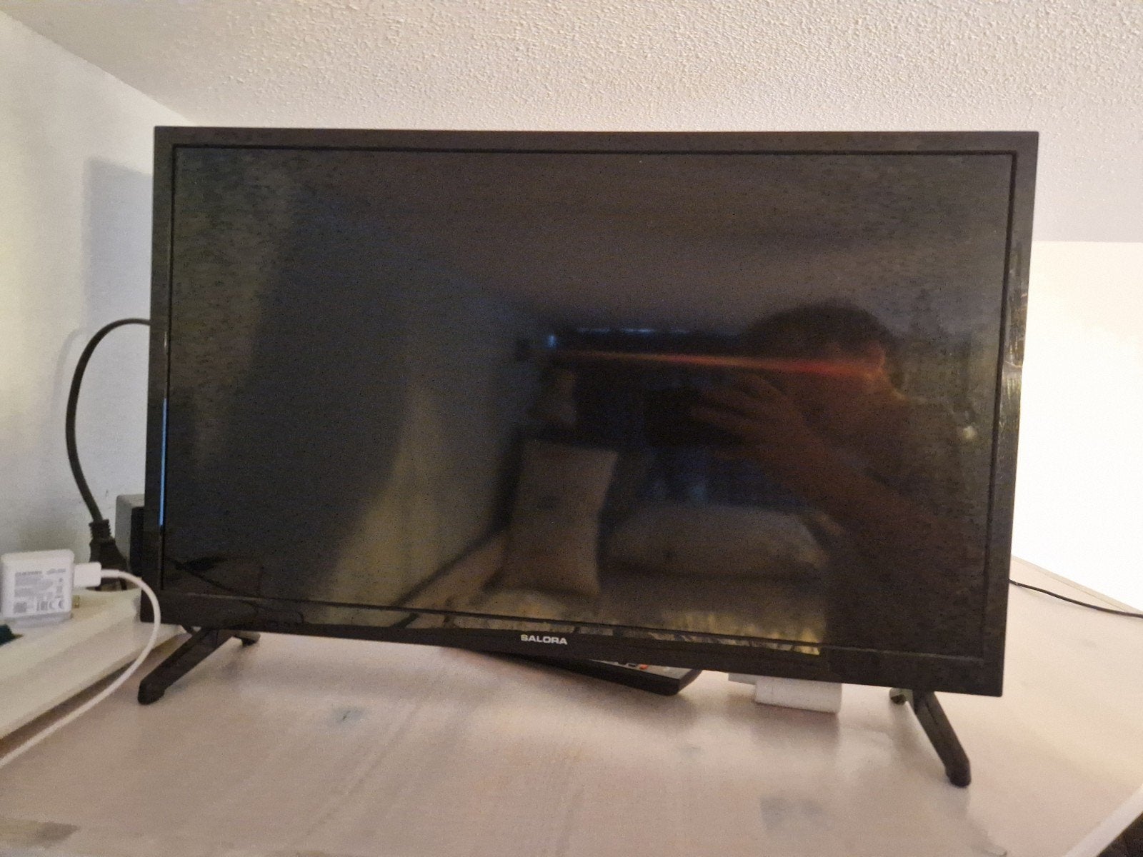 Salora smart tv 24 inch, Ophalen