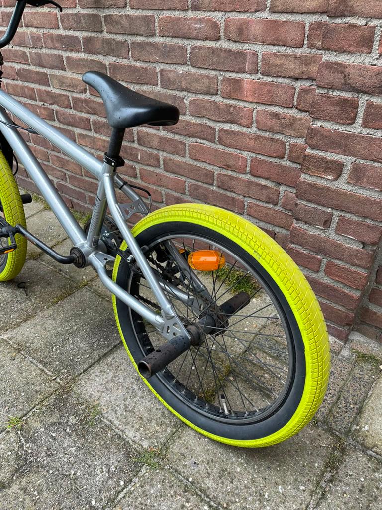 Nette BMX fiets (wipe520), Ophalen, Gebruikt, Velgrem, 20 tot 24 inch