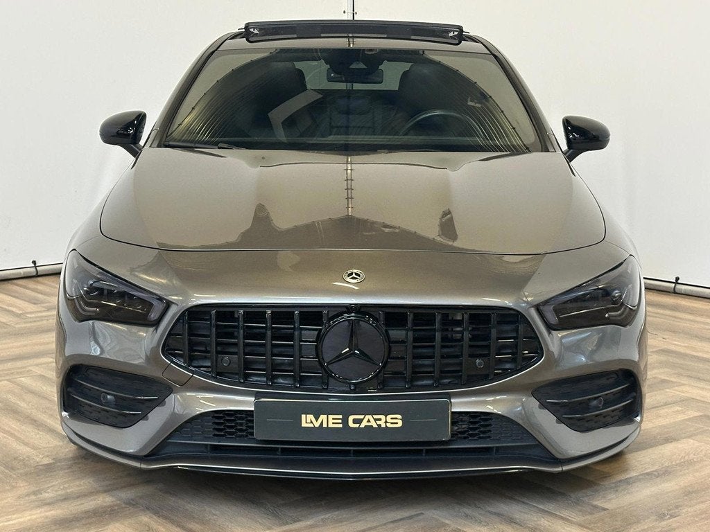 Mercedes-Benz CLA-klasse 180 Business Solution AMG|PANO|AMG|, Auto's, CLA, Gebruikt, 4 cilinders, Automatische klimaatregeling