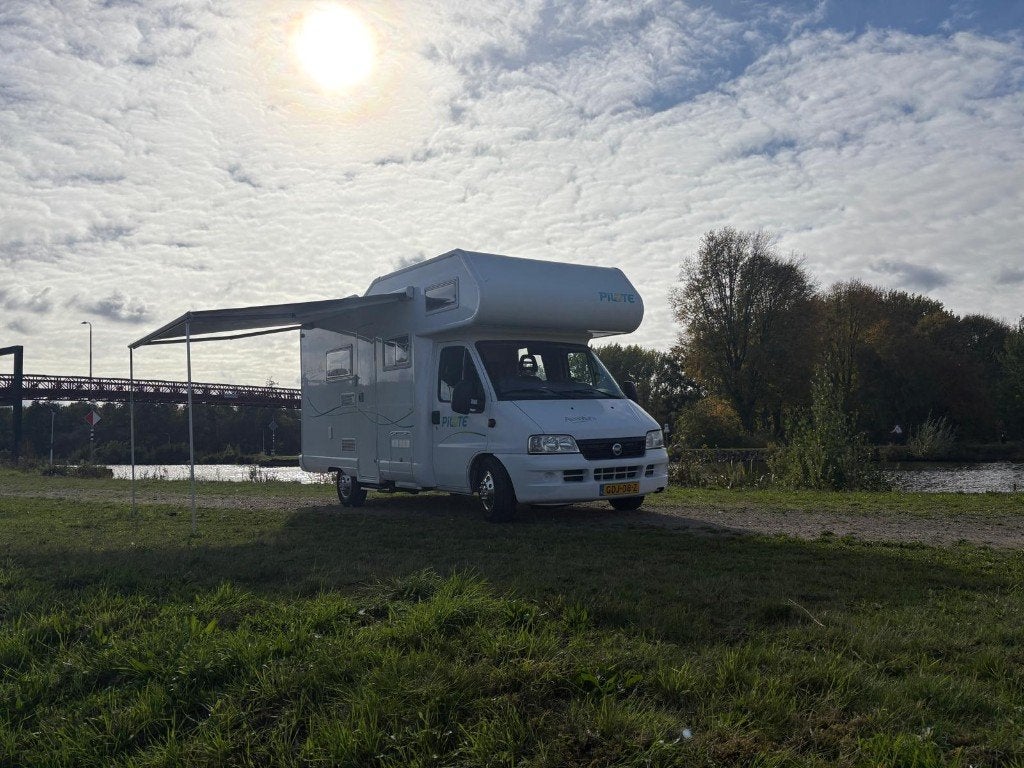Foto 8 van Fiat Ducato Pilote 600A – 6 persoons camper – 65.000 km