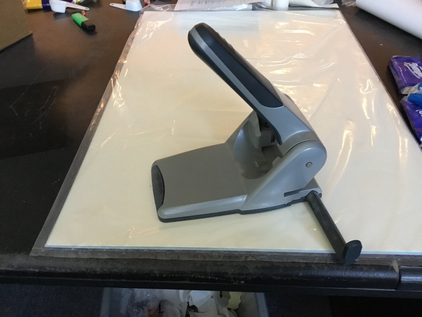 Leitz perforator, Ophalen, Zo goed als nieuw