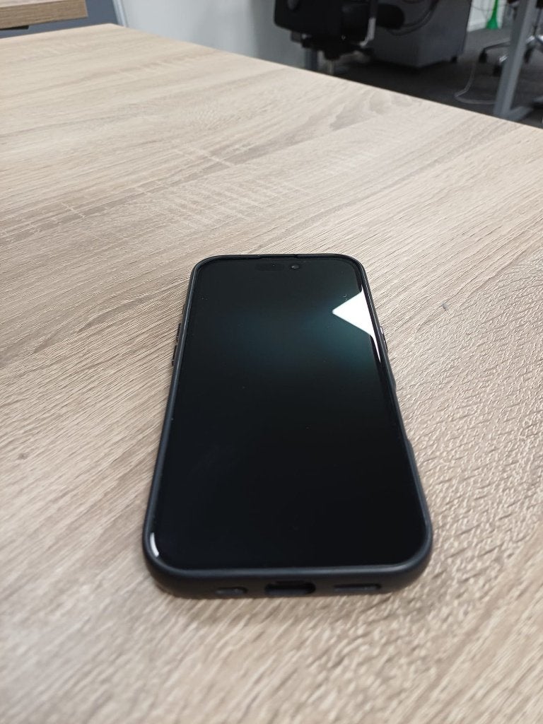 Apple iPhone 16 128GB Zwart – Zeer nette staat + hoesje, Telecommunicatie, 128 GB, 89 %, Zwart, IPhone 16