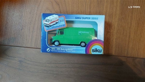 Siku 2015 Mercedes bus PTT Telecom, Hobby en Vrije tijd, Modelauto's | 1:50, Ophalen of Verzenden, Zo goed als nieuw, Bus of Vrachtwagen