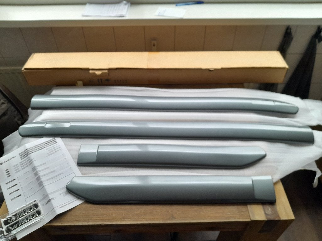 Nieuw: Set Sierlijsten/Stootlijsten Suzuki Grand Vitara, Verzenden