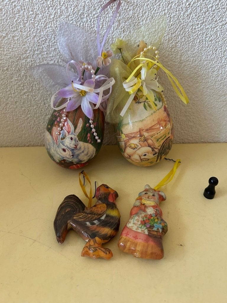 Vintage paasversiering papier-maché (set van 4)., Diversen, Pasen, Ophalen of Verzenden, Gebruikt