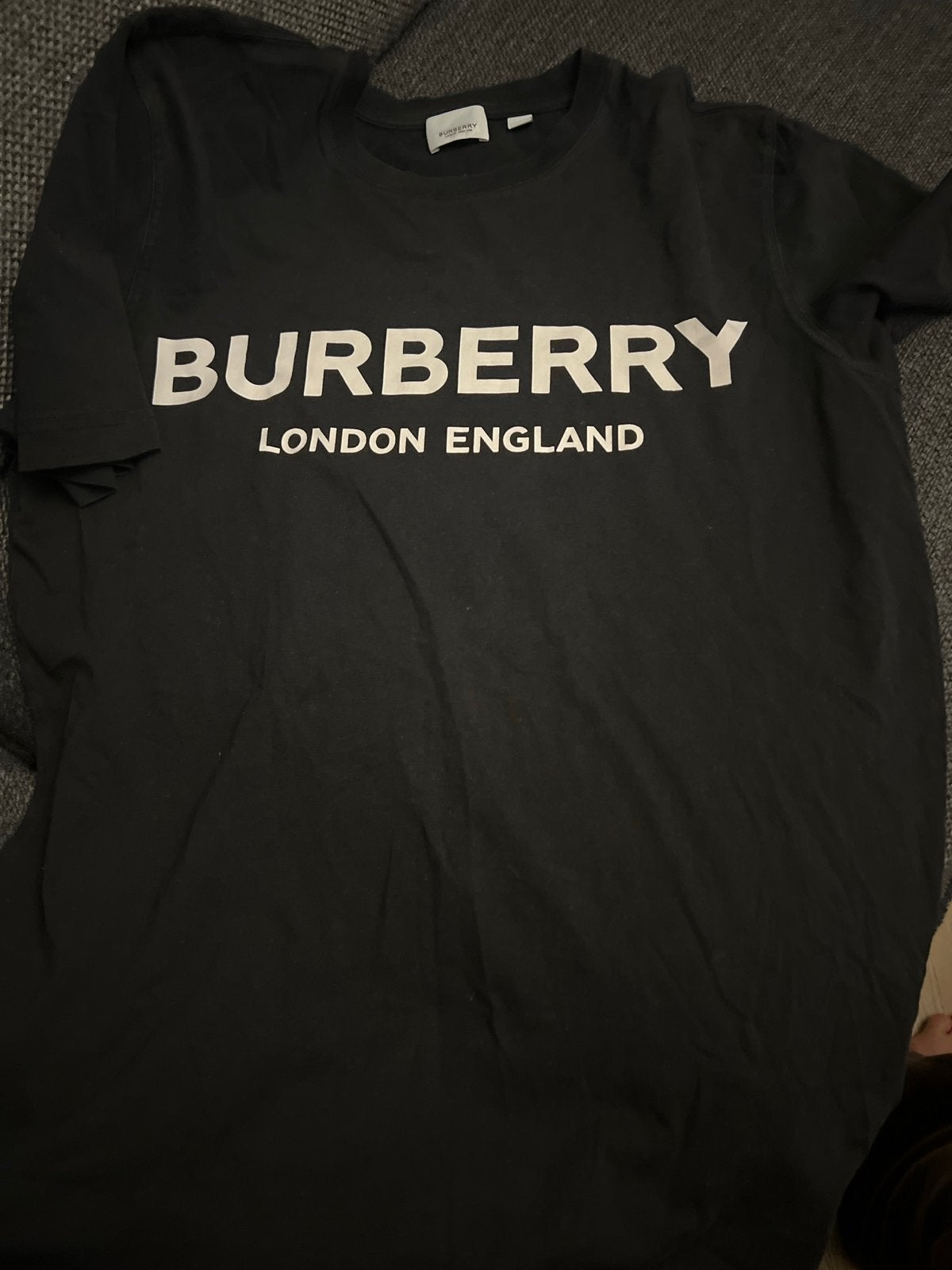Burberry T-shirt dames - Zwart met logo, Zwart, Ophalen of Verzenden, Zo goed als nieuw, Korte mouw