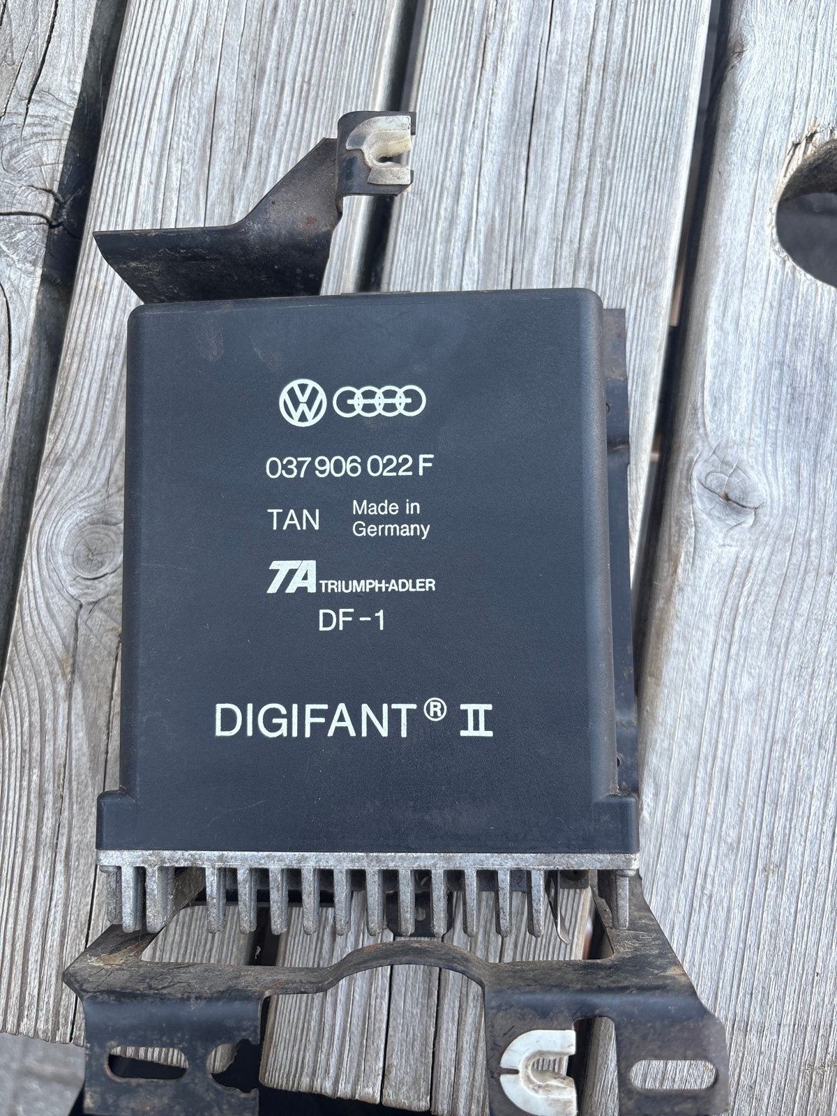 VW Digifant II ECU 037906022F Golf 2 GTI - Made in Germany, Ophalen, Gebruikt, Volkswagen