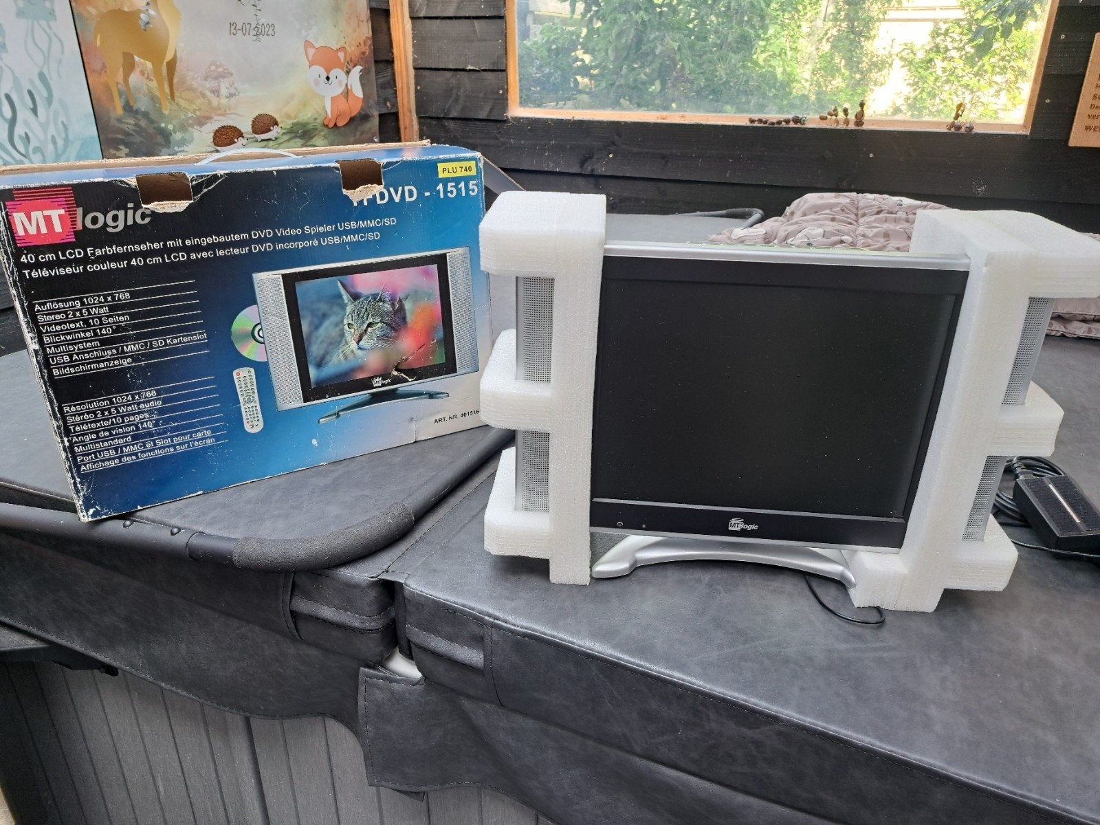 MT logic lcd tv svherm 40cm met ingebouwde dvd speler, Ophalen of Verzenden, 50 Hz, Overige merken