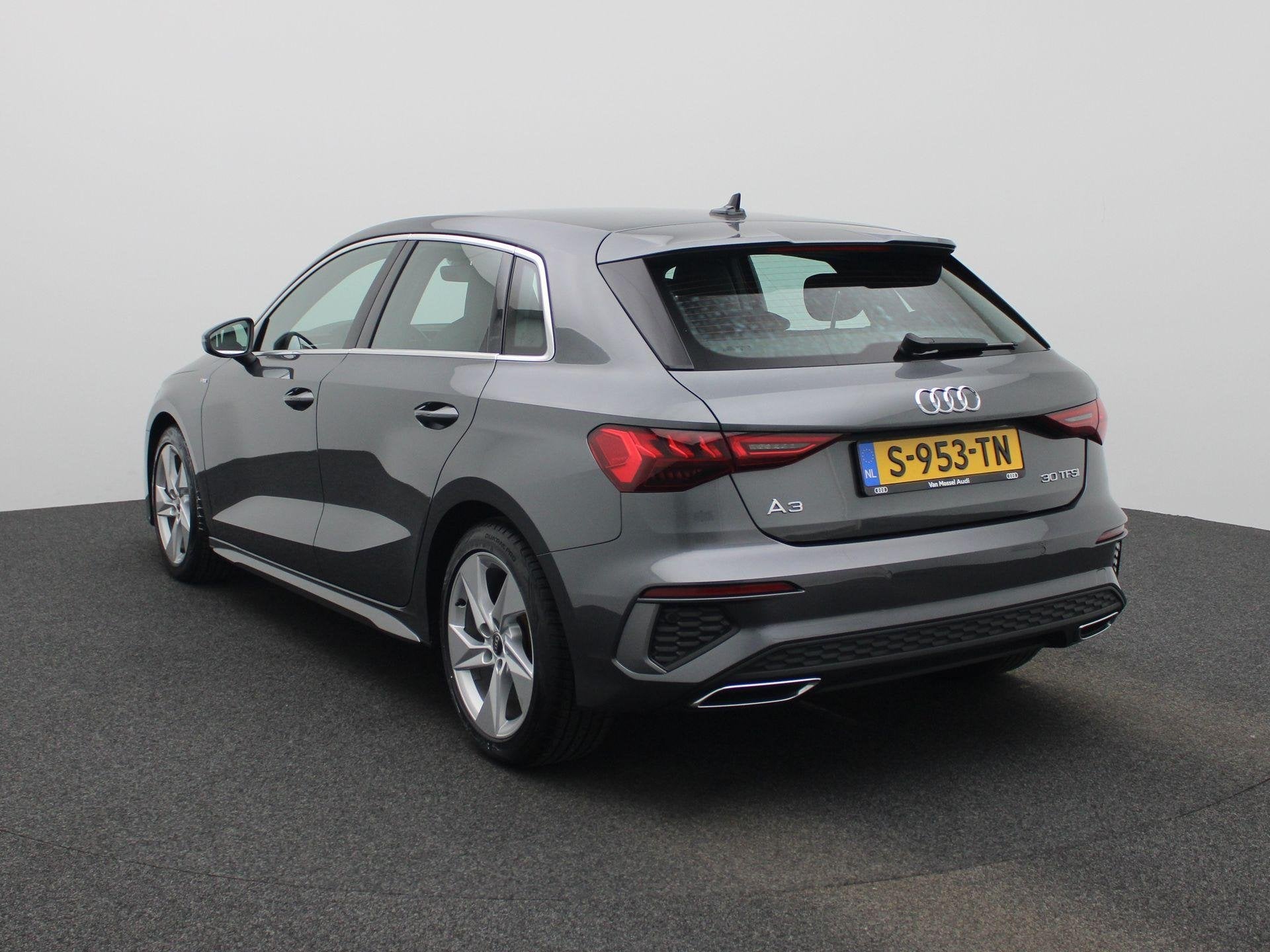 Audi A3 Sportback 30 TFSI S edition | Automaat | Cruise Cont, Auto's, 12 maanden, Gebruikt, Leder en Stof, Origineel Nederlands