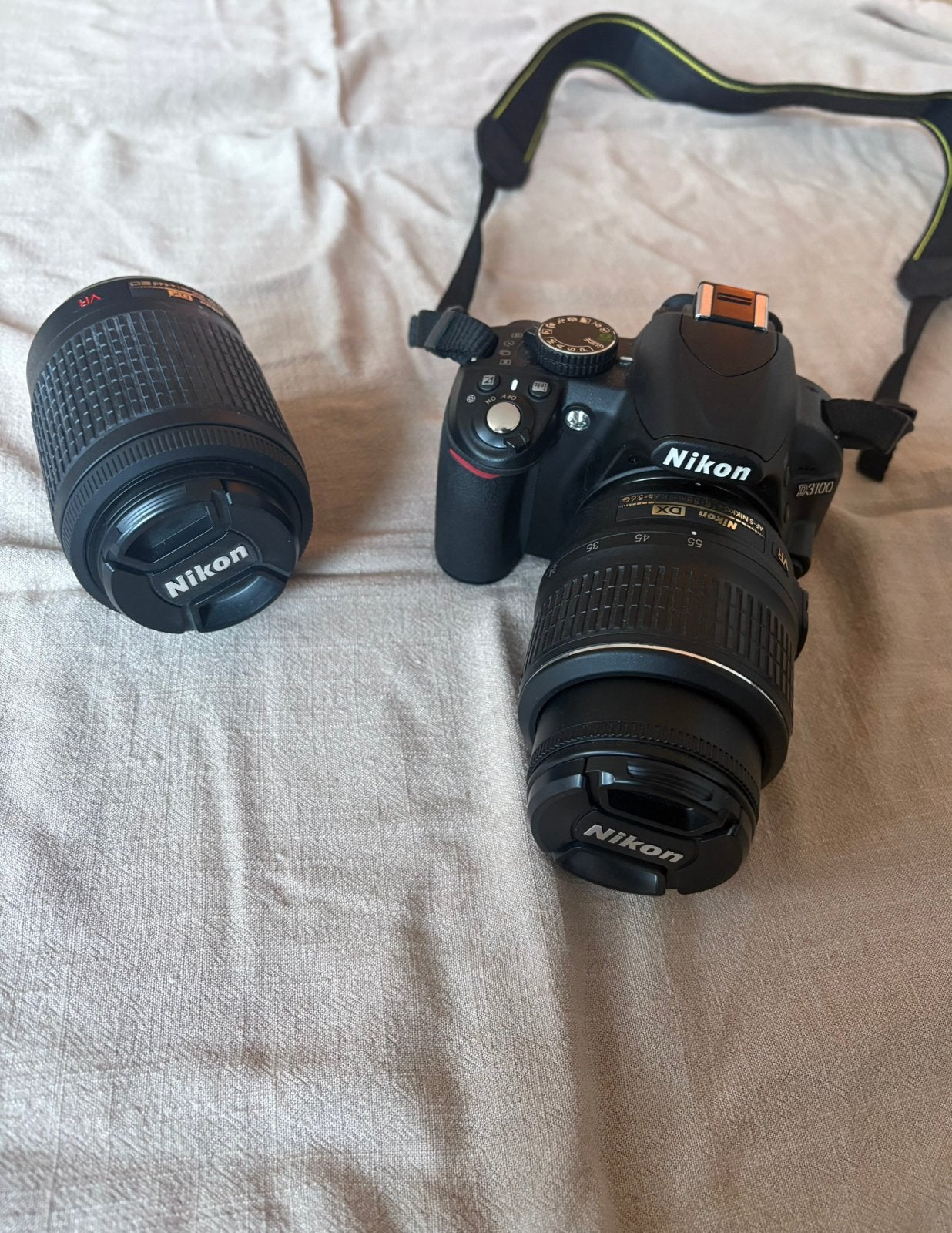 Nikon D3100 spiegelreflexcamera + 2 lenzen – complete set, Ophalen, Zo goed als nieuw, Nikon, 8 keer of meer