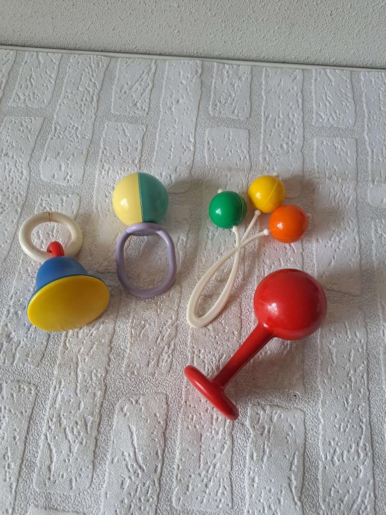 4x vintage baby rammelaars, jaren 60-70?, Ophalen of Verzenden, Gebruikt, Rammelaar
