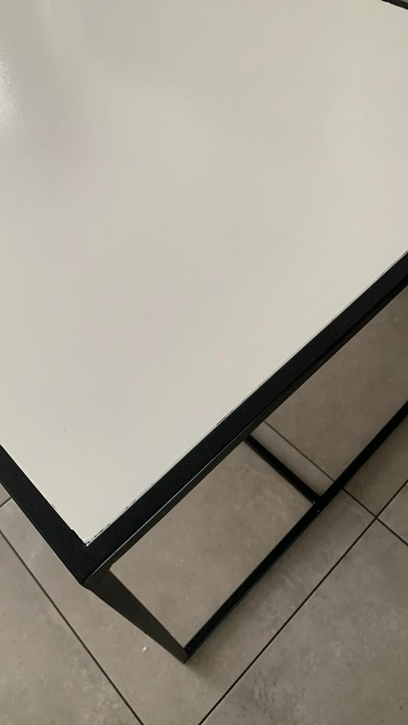 Moderne Eetkamertafel Wit met Zwart Metalen Frame, Ophalen, 50 tot 100 cm, Zo goed als nieuw, Vier personen