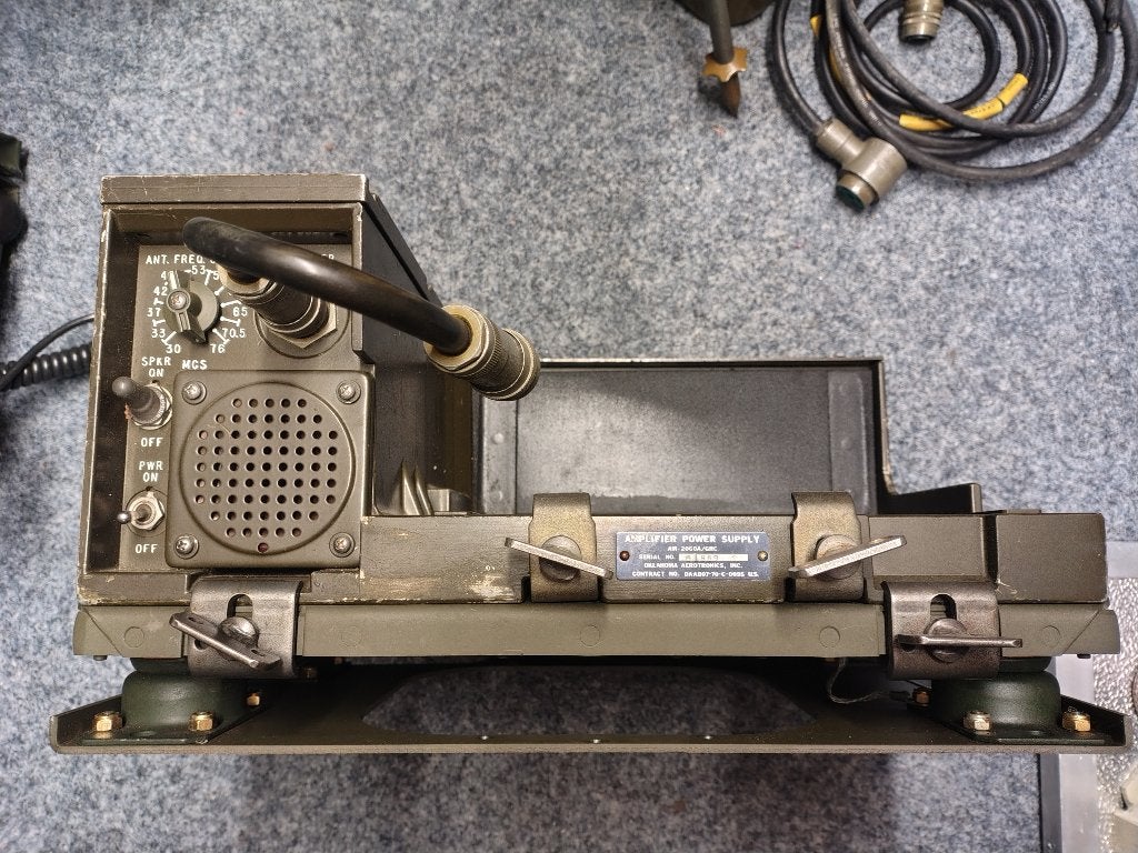 AM-2060A Audio Amplifier/Power Supply (PRC25 & PRC77), Verzenden, Gebruikt, Zender en Ontvanger