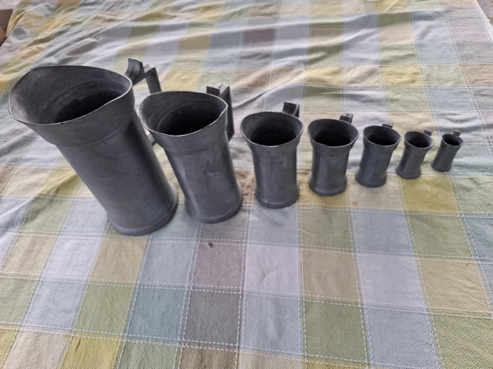Antieke tinnen maatbekers set - 7 stuks, Antiek en Kunst, Ophalen of Verzenden