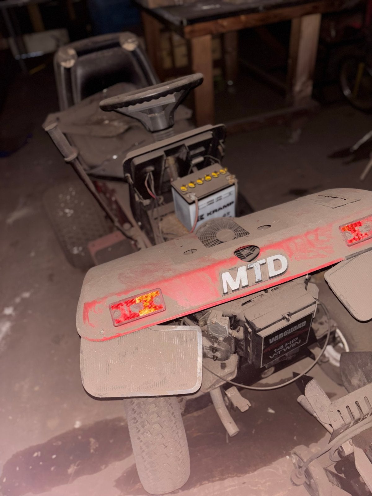 MTD Zitmaaier (zonder maaidek) - 14pk motor, Ophalen of Verzenden, Gebruikt, Minder dan 90 cm