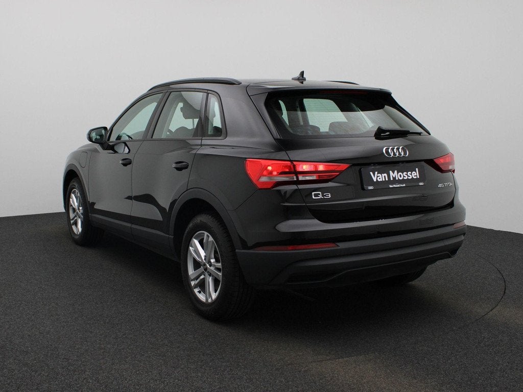 Audi Q3 45 TFSI e edition | Automaat | Apple Carplay/Android, Auto's, 12 maanden, Stof, Gebruikt, Zwart