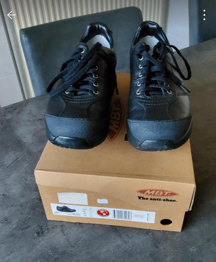 MBT Embea M Black 'The Anti-Shoe' Sneakers Maat 44 1/3, Ophalen of Verzenden