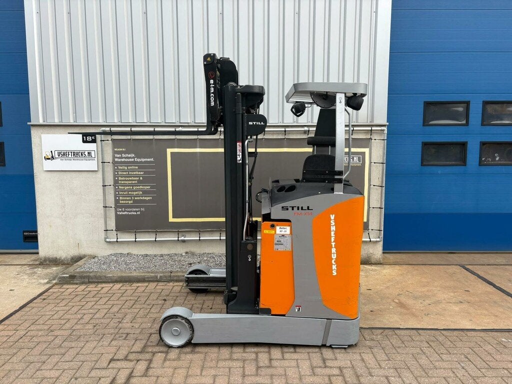 VS-23062 Reachtruck Still fmx14 Vorkenspreider