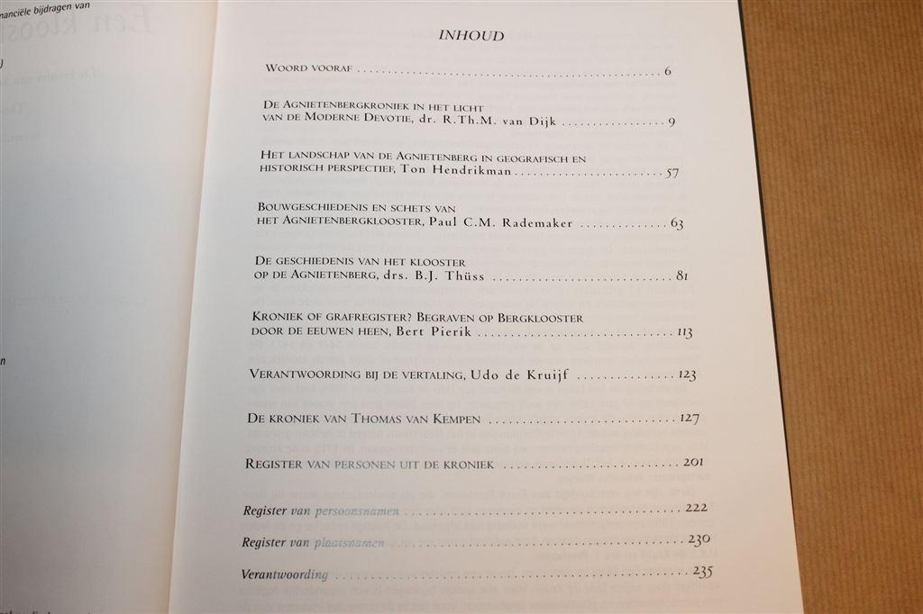 Een Klooster Ontsloten — Kroniek van Thomas van Kempen, Ophalen of Verzenden, Gelezen