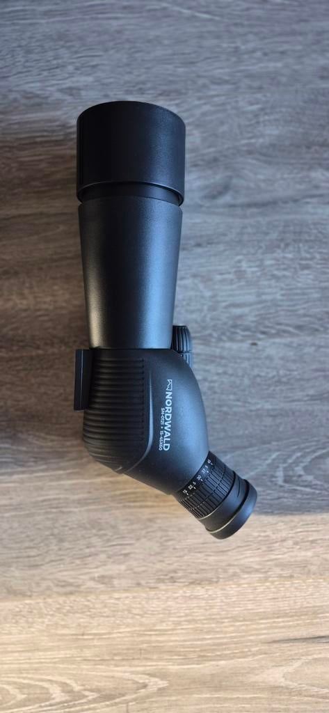 Nordwald Spottingscope SN-0121 15-45x60 met Statief, Audio, Tv en Foto, Optische apparatuur | Telescopen, Lenzentelescoop (refractor)