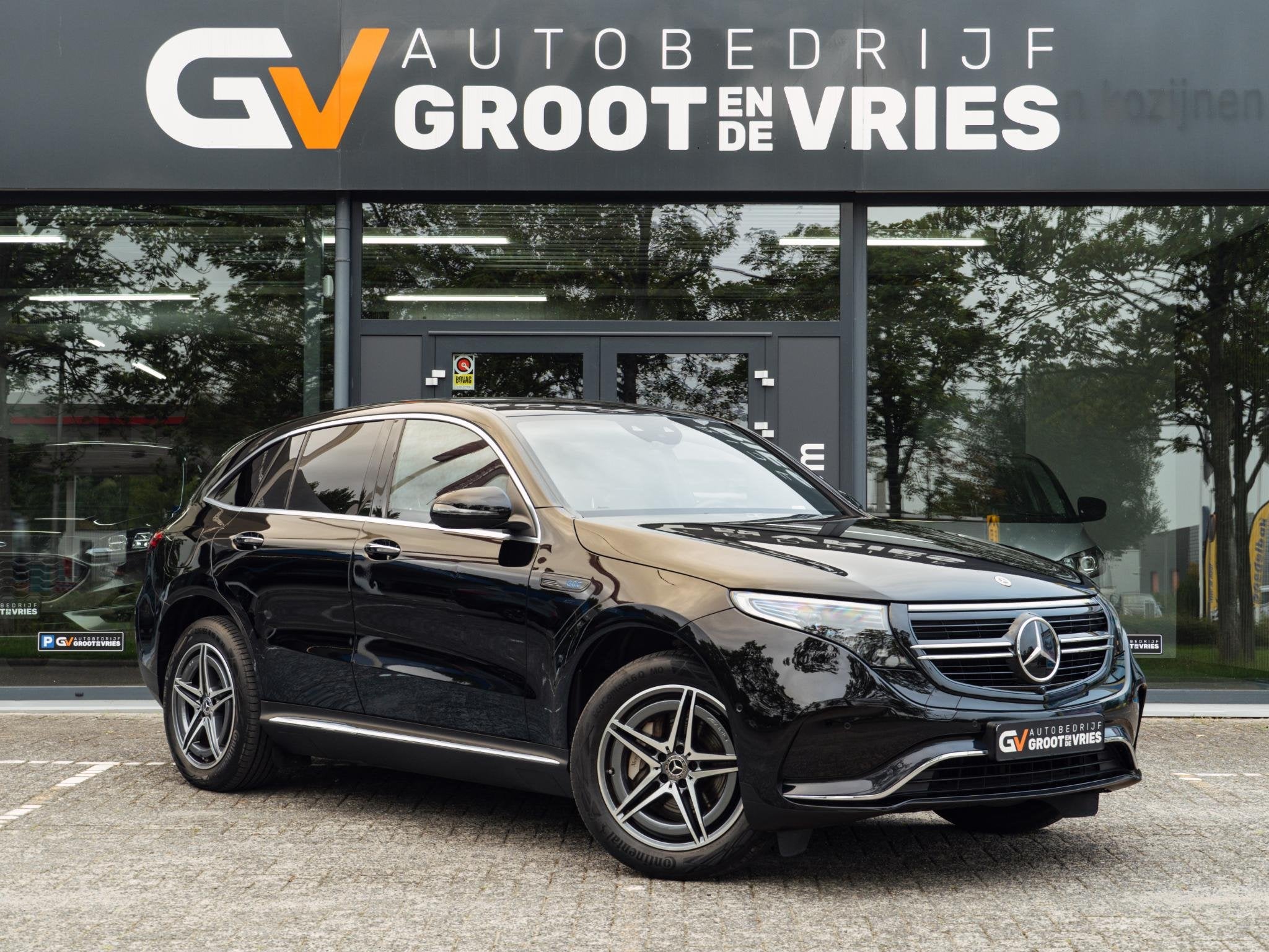 Mercedes-Benz EQC 400 4MATIC AMG Line 80 kWh|SOH 97,5%, Auto's, Automaat, Stof, Gebruikt, Zwart