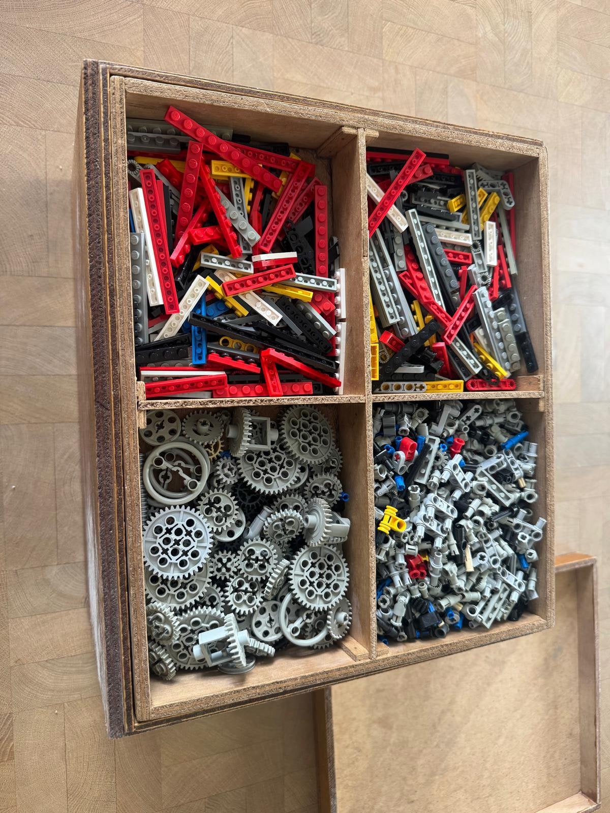 LEGO kist, Ophalen of Verzenden, Zo goed als nieuw, 250 mm of meer