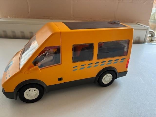 Playmobil schoolbusje 6866, Ophalen of Verzenden, Zo goed als nieuw, Complete set