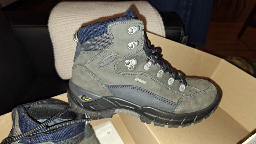 Wandelschoenen / Bergschoenen, Ophalen, Gebruikt, Schoenen